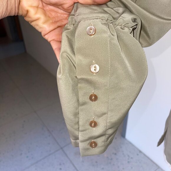 Dino Valiano Vintage Womens Blouse Size Small Beige Bishop Sleeve Casual - Picture 6 of 13